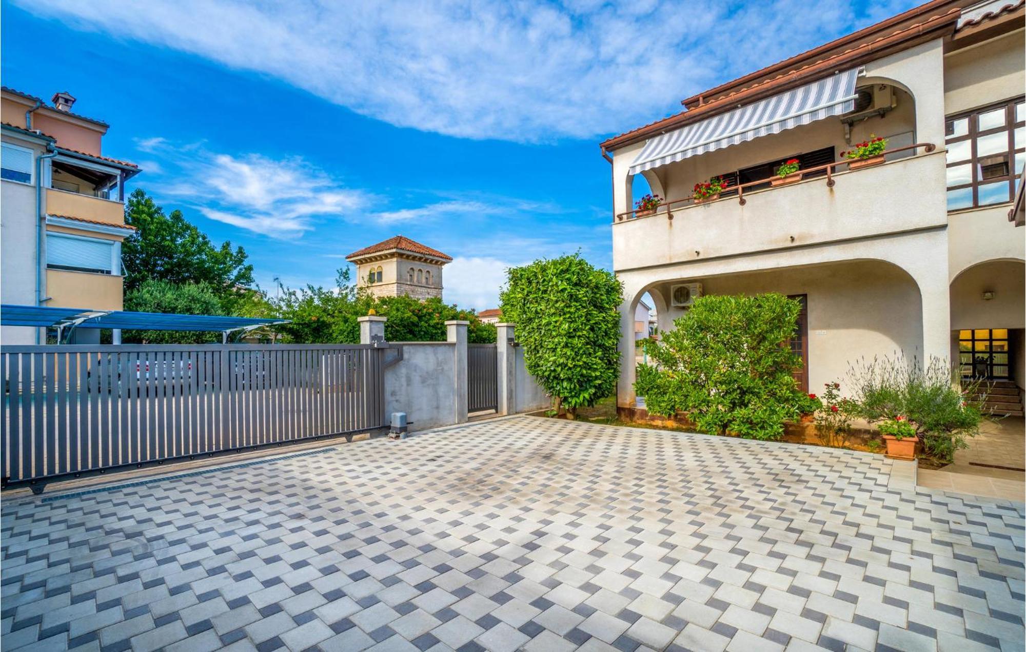Awesome Apartment In Pula With Wifi Pula